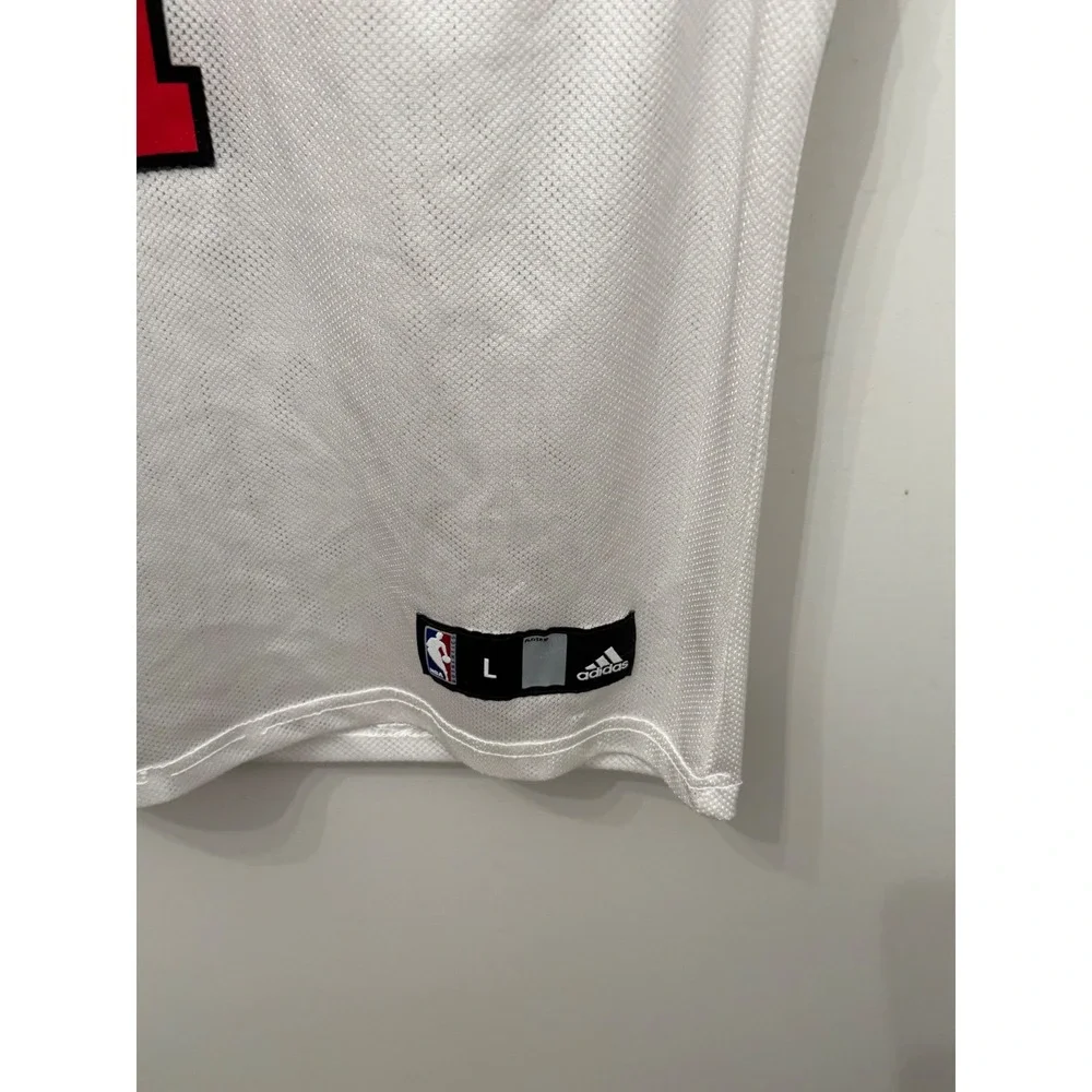 Adidas Derrick Rose Chicago Bulls White Jersey Youth Large 14-16 NBA Home
